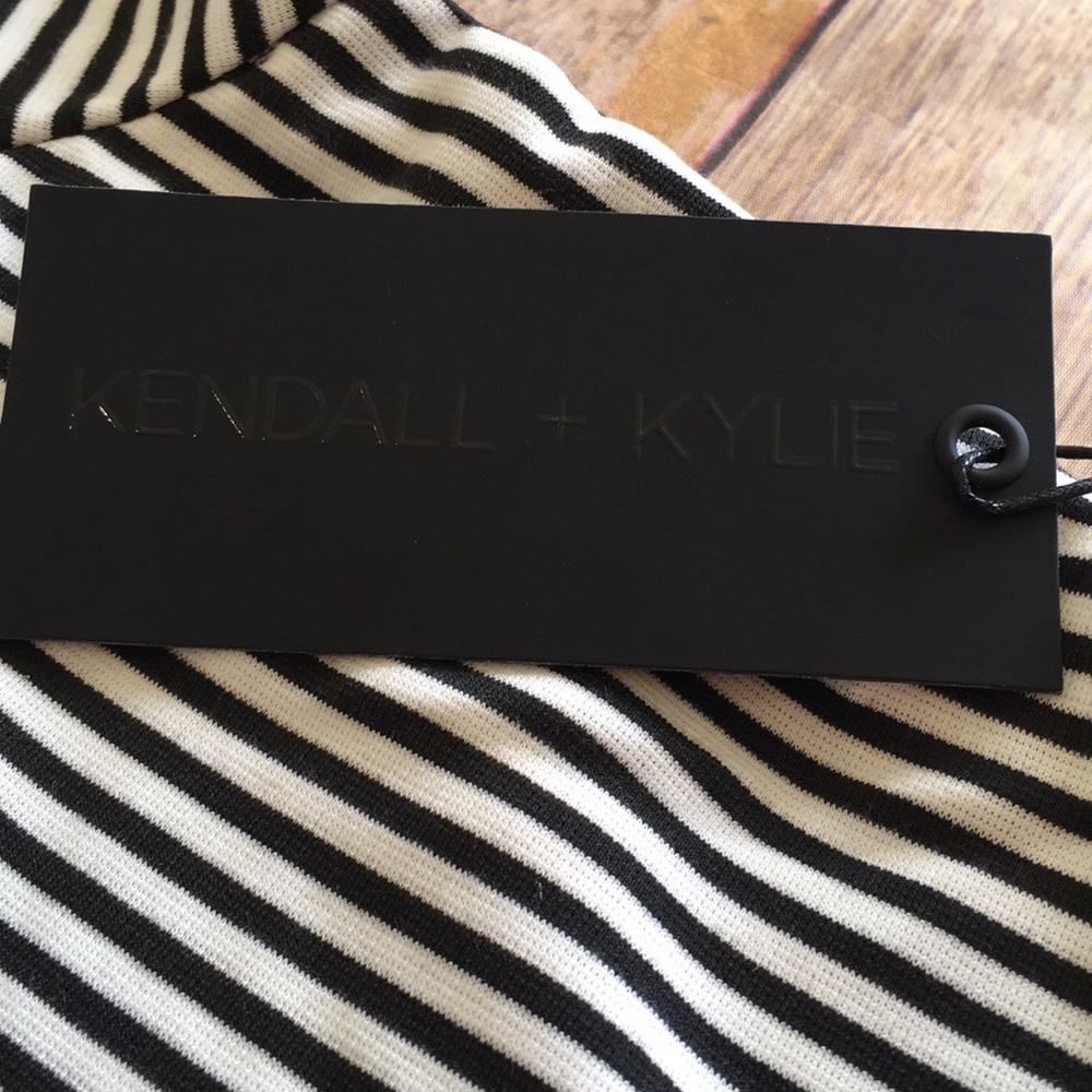 KENDALL + KYLIE | Off Shoulder Bodysuit NEW - Picture 2 of 3